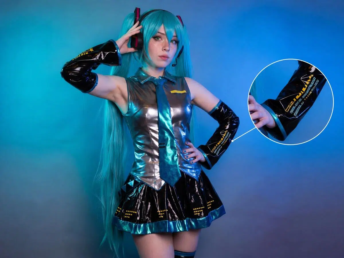 Prueba de ropa cosplay con IA y detalles realistas