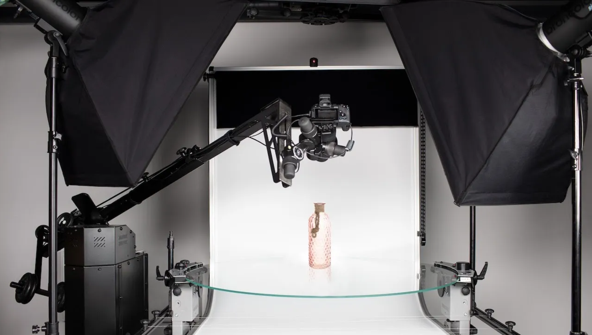 Make a 360 Product Video with Turntable Shoot