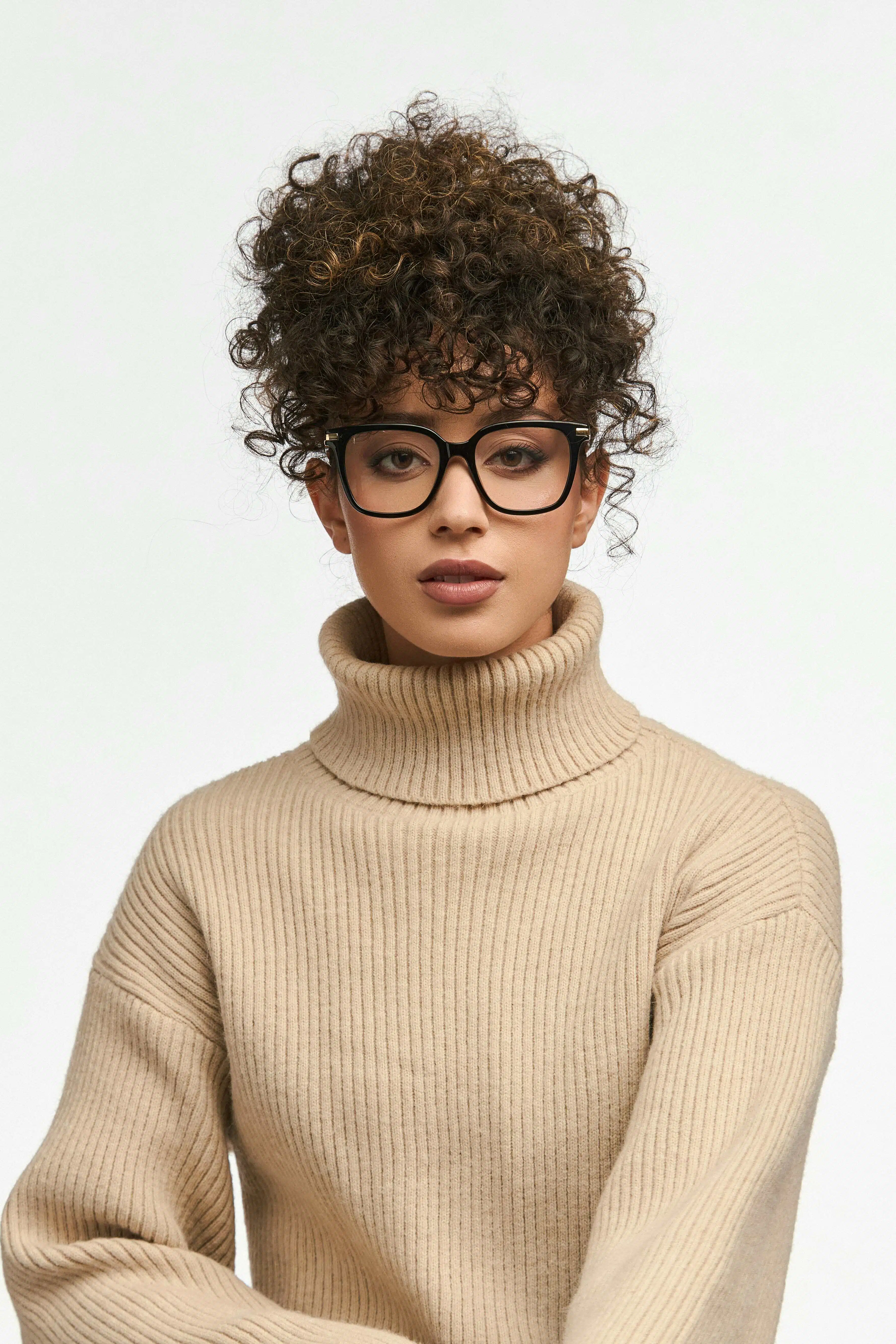 zeelool-glasses-z70QhrZ03Bo-unsplash